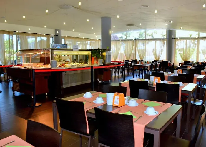 Bright Steps From The Sea Appartamento